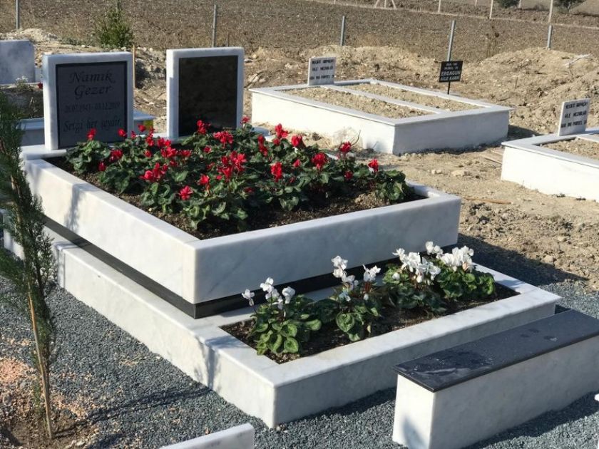 Bayındır Mezar Peyzaj Hizmetleri Çiçeklendirme Bakım Temizlik