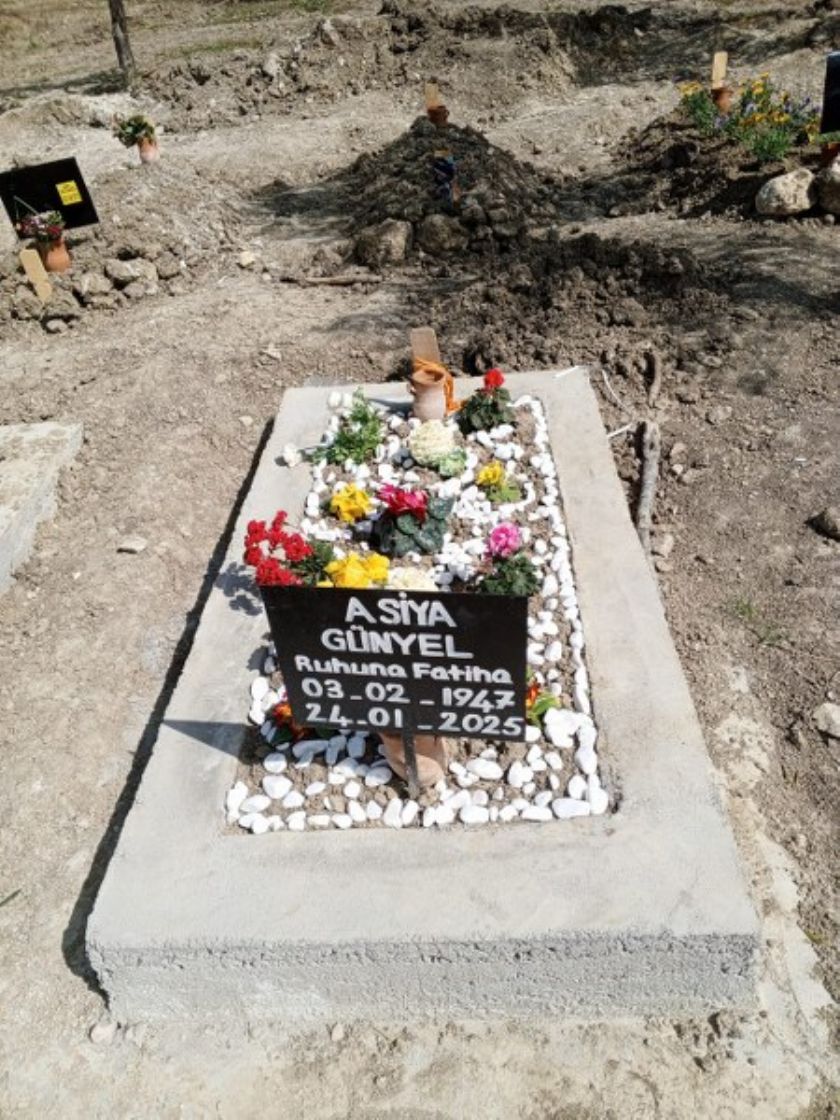 Foça Mezar Bakımı Temizleme İzmir Mezar Bakımı