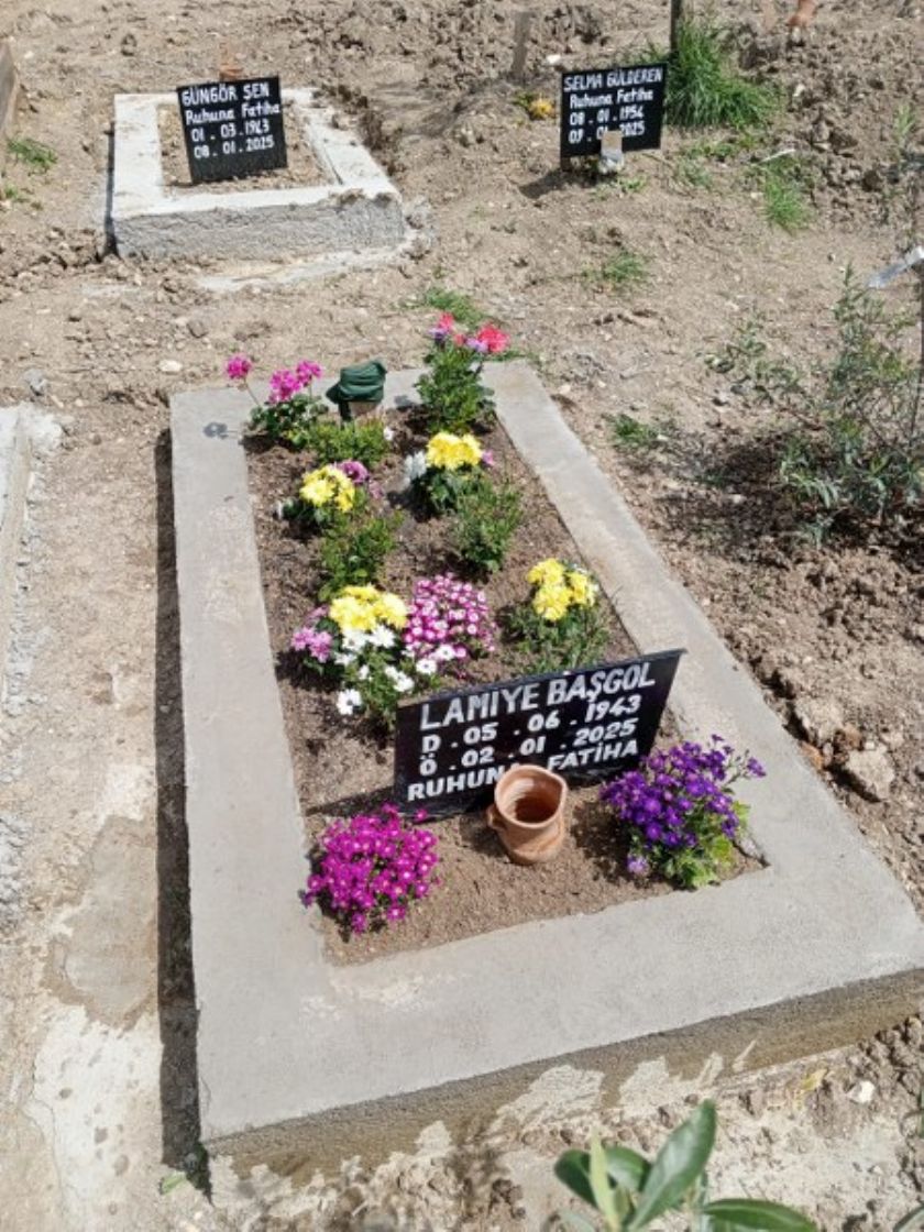Kınık Mezar Bakımı Temizleme İzmir Mezar Bakımı
