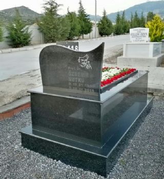 Aliağa Mezar Peyzaj Hizmetleri Çiçeklendirme Bakım Temizlik