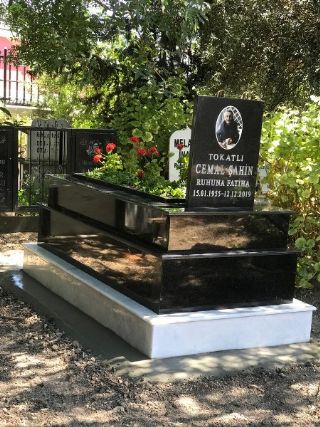 Bayraklı Mermer Mezar Bakımı Temizliği Mezar Bakım Hizmetleri