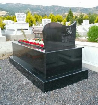 Bergama Mezar Peyzaj Hizmetleri Çiçeklendirme Bakım Temizlik