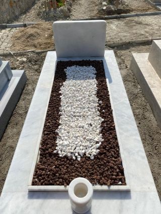 Güzelbahçe Mezar Peyzaj Hizmetleri Çiçeklendirme Bakım Temizlik
