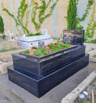 İzmir Mezar Çiçeklendirme İzmir Mezar Bakımı