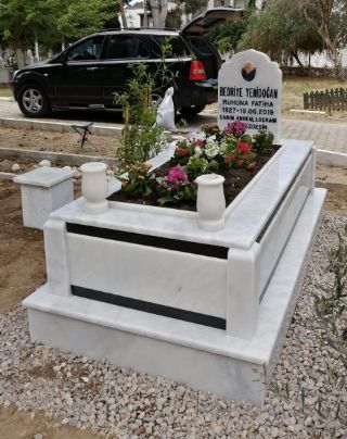 Karaburun Mezar Çiçeklendirme İzmir Mezar Bakımı