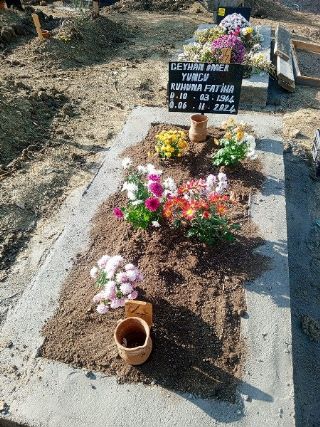 Seferihisar Mezar Peyzaj Hizmetleri Çiçeklendirme Bakım Temizlik