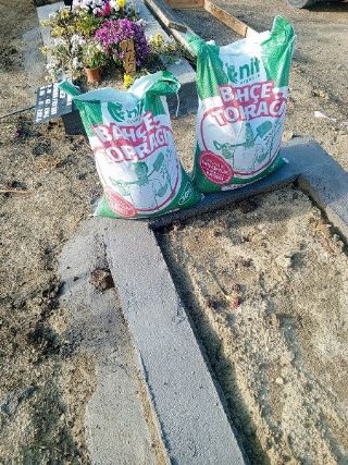 Tire Mezar Peyzaj Hizmetleri Çiçeklendirme Bakım Temizlik